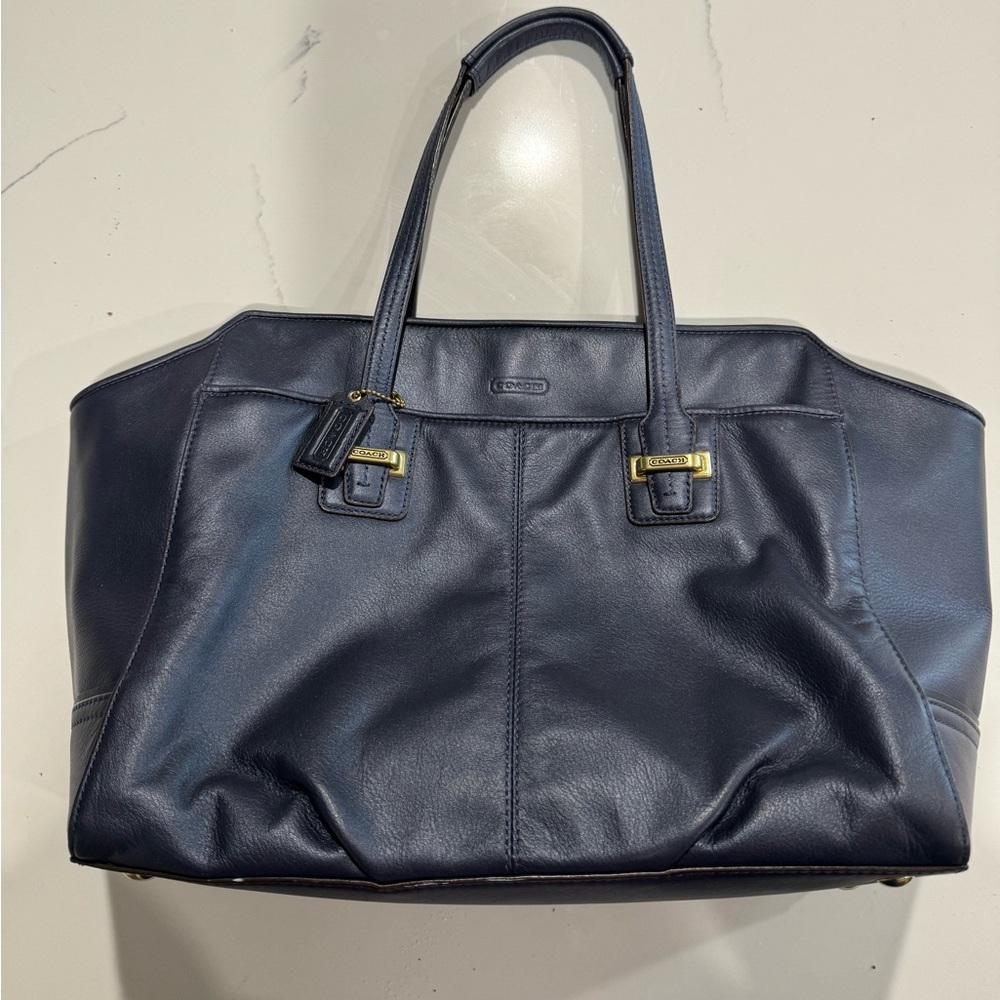 EUC vintage alexis tote coach